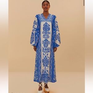 New! FARM Rio Off-White Delicate Tapestry Long Sleeve Maxi Dress size M